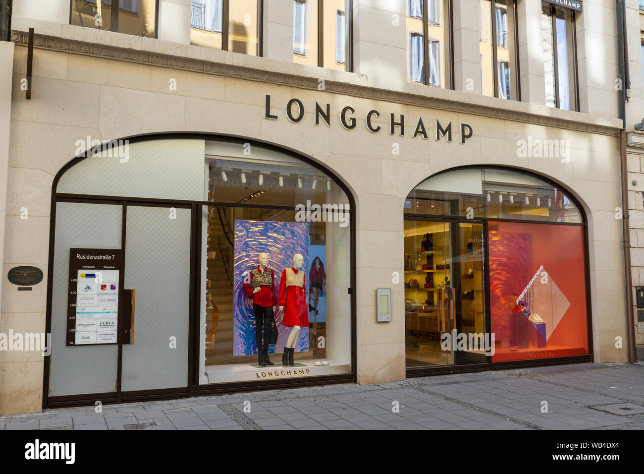 Longchamp - Image 1