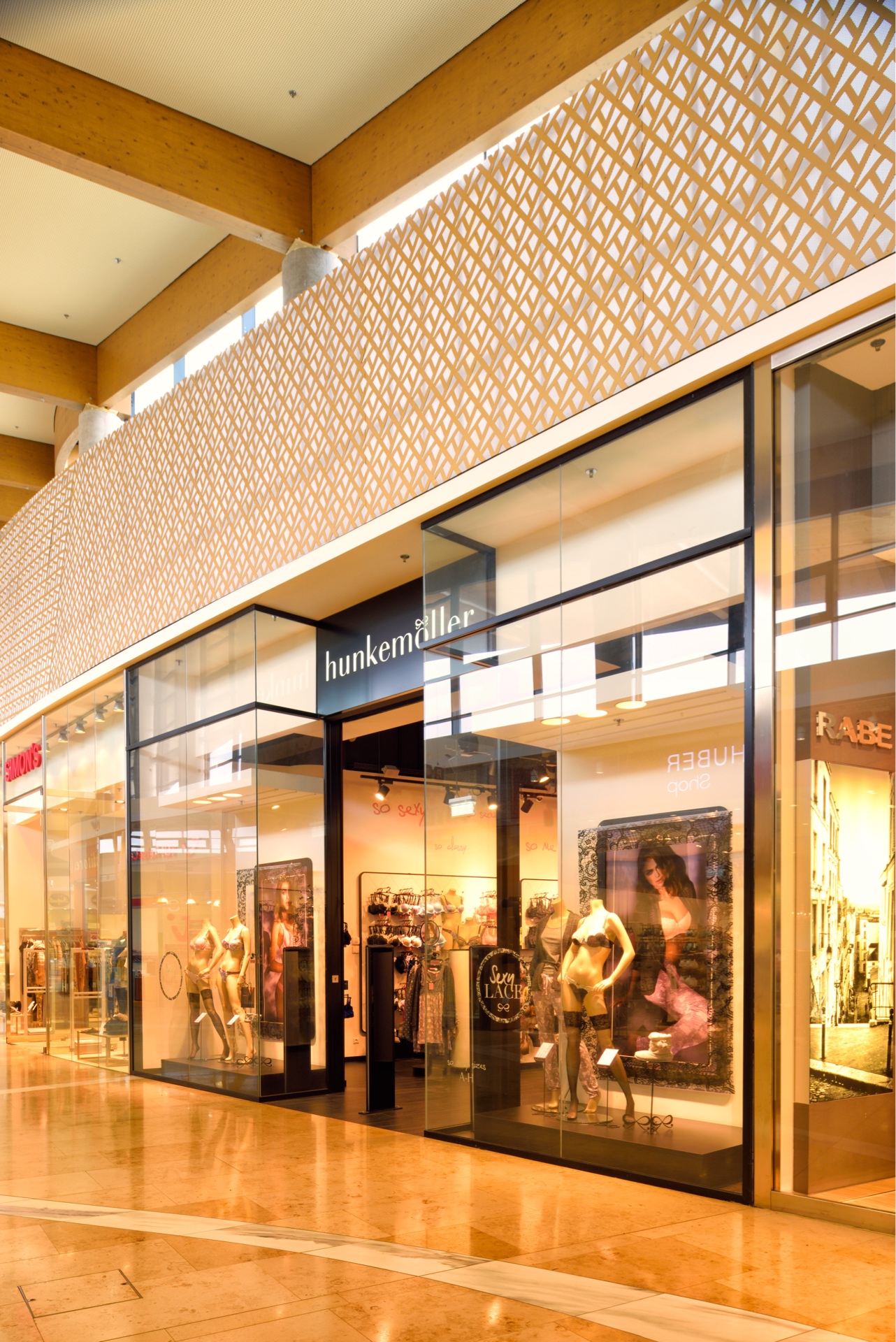 Hunkemöller - Image 1