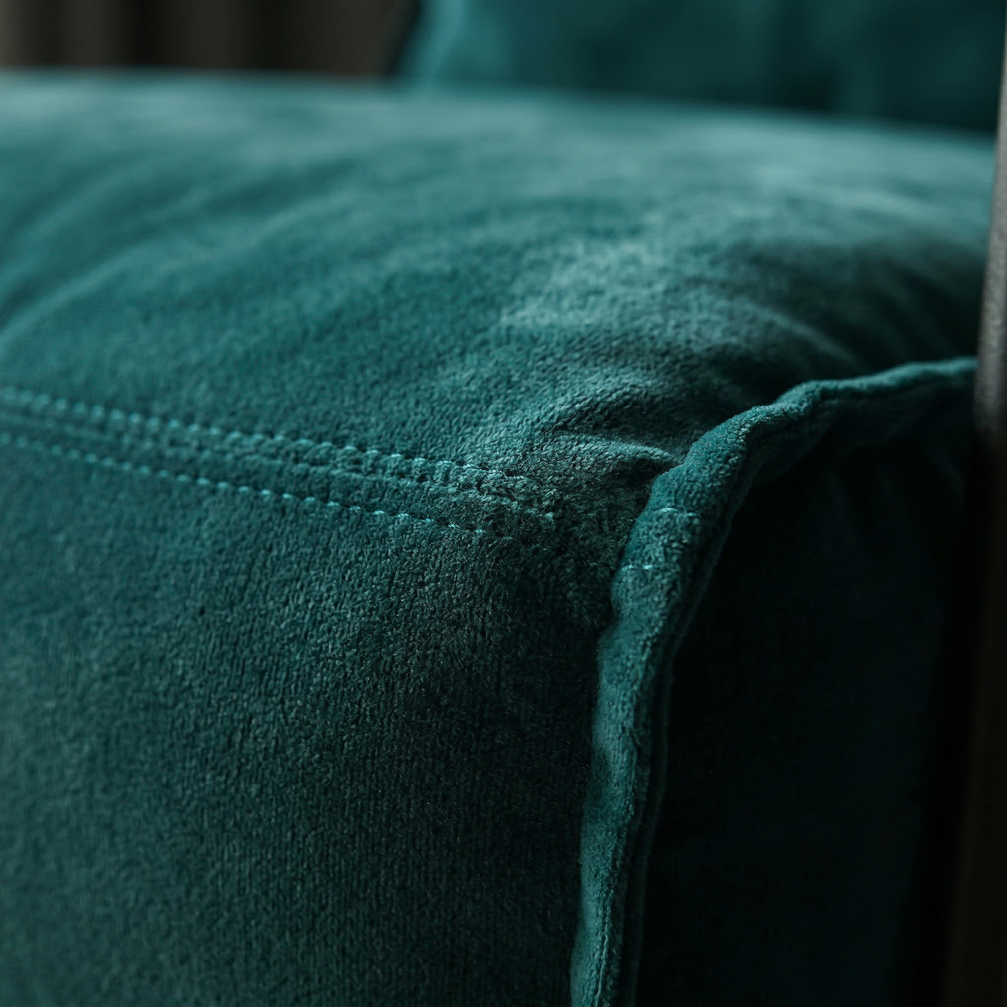 The Vanta Lounge Chair - material and finish detail