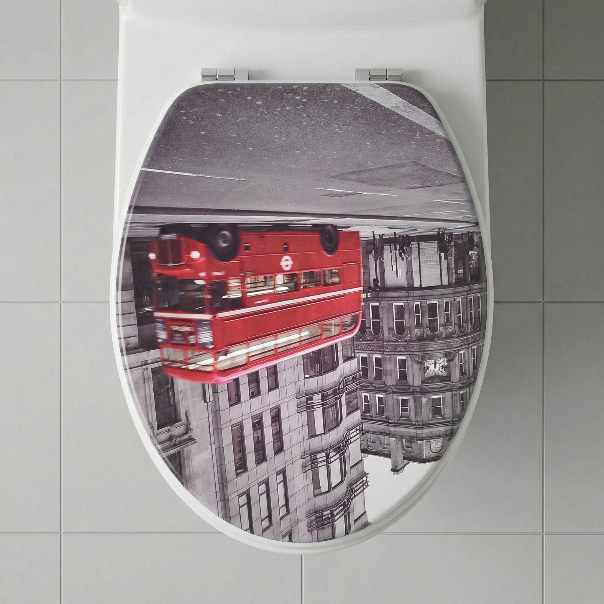 Neuen WC-Sitz mit Absenkautomatik montieren und ausrichten