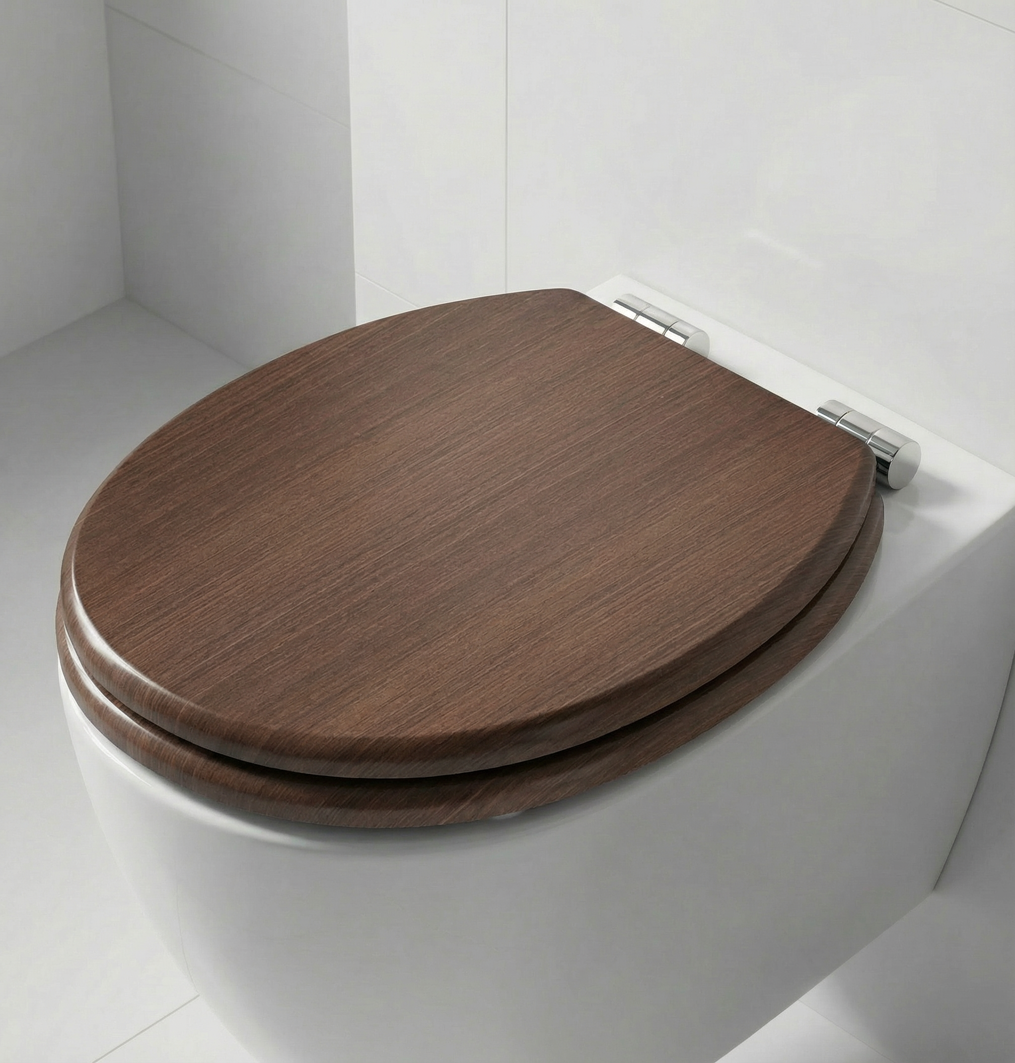Modernes Badezimmer mit Ideal Standard Dea WC und stilvollem WC-Sitz