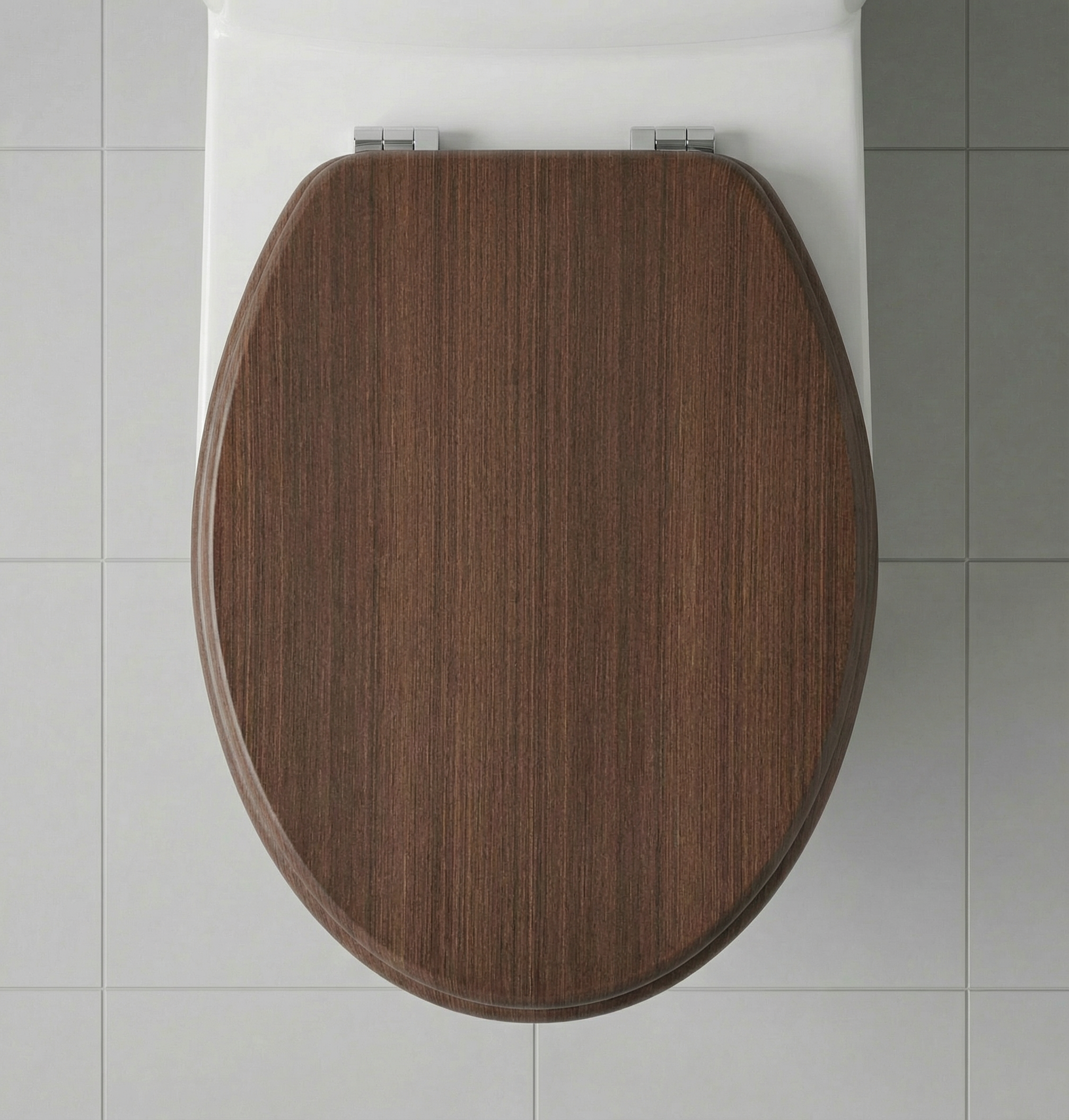 Nahaufnahme eines WC-Sitzes mit Absenkautomatik und Schnellverschluss