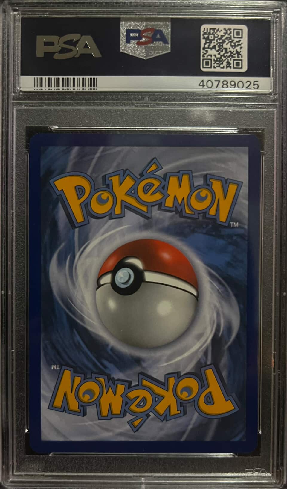 2011 POKEMON BLACK & WHITE #115 PIKACHU-HOLO BLACK & WHITE - Back