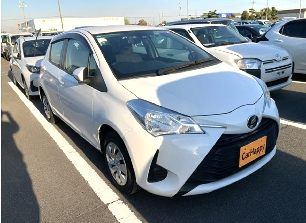 Toyota Vitz 1