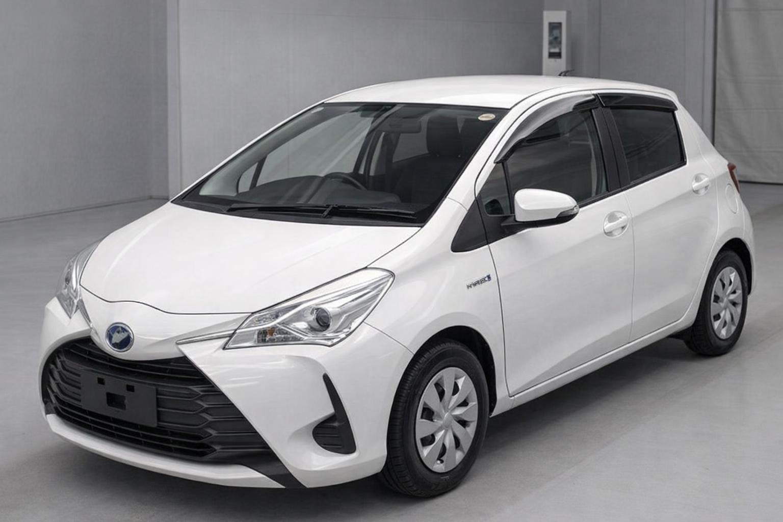 2019 Toyota Vitz Hybrid NHP130 Japanese used car for export from Japan