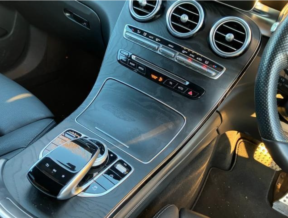 Mercedes-Benz GLC 250 4MATIC Sports (Leather Edition) 7