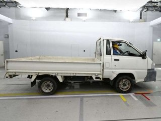 Toyota KM75 6