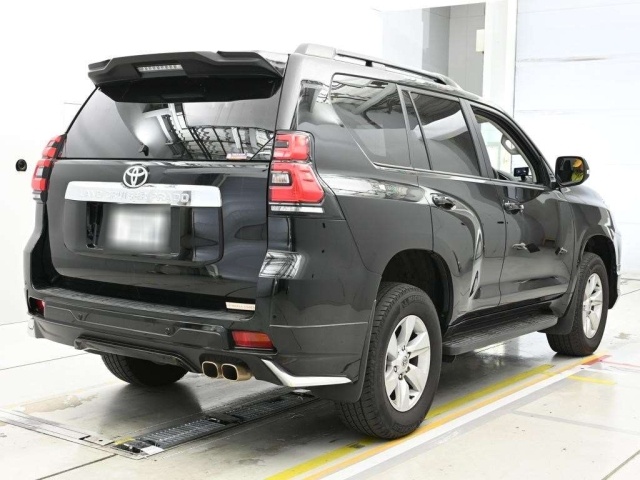 Toyota Land Cruiser Prado TRJ150W 2