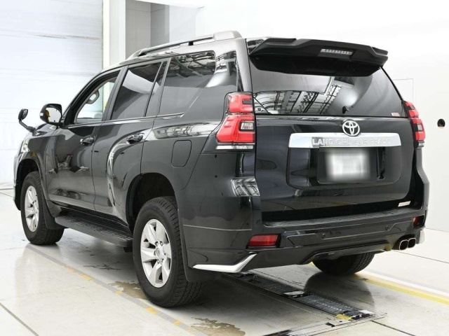 Toyota Land Cruiser Prado TRJ150W 6
