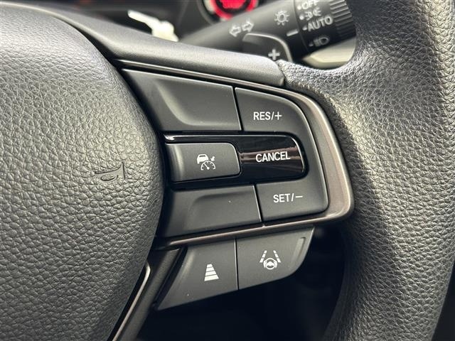 Honda WR-V DG5 Grade X 6