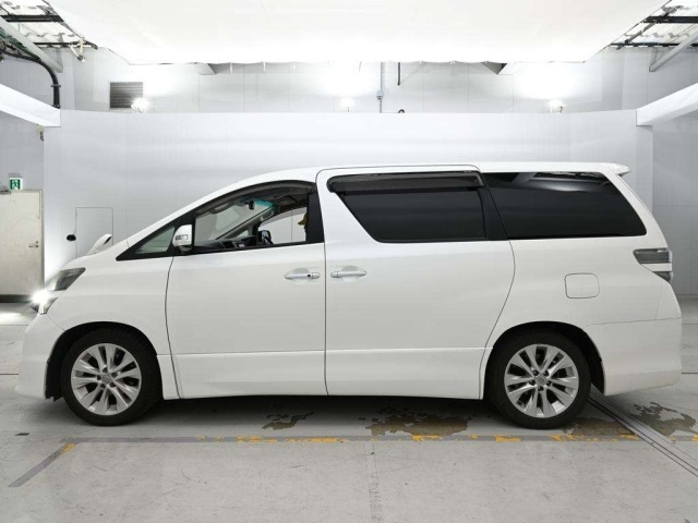 Toyota Vellfire ANH20W 4