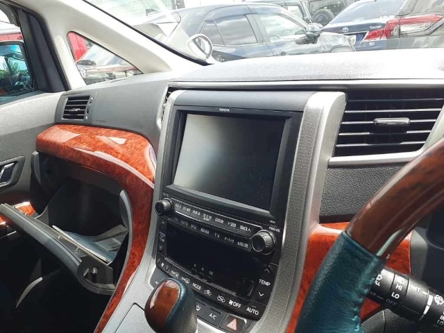 Toyota Vellfire ANH20W 11
