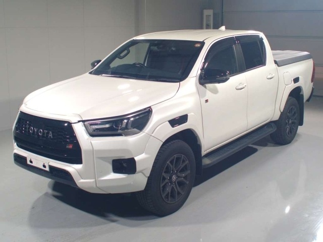2023 Toyota Hilux Z GR Sport 4WD GUN125 Japanese used car for export from Japan