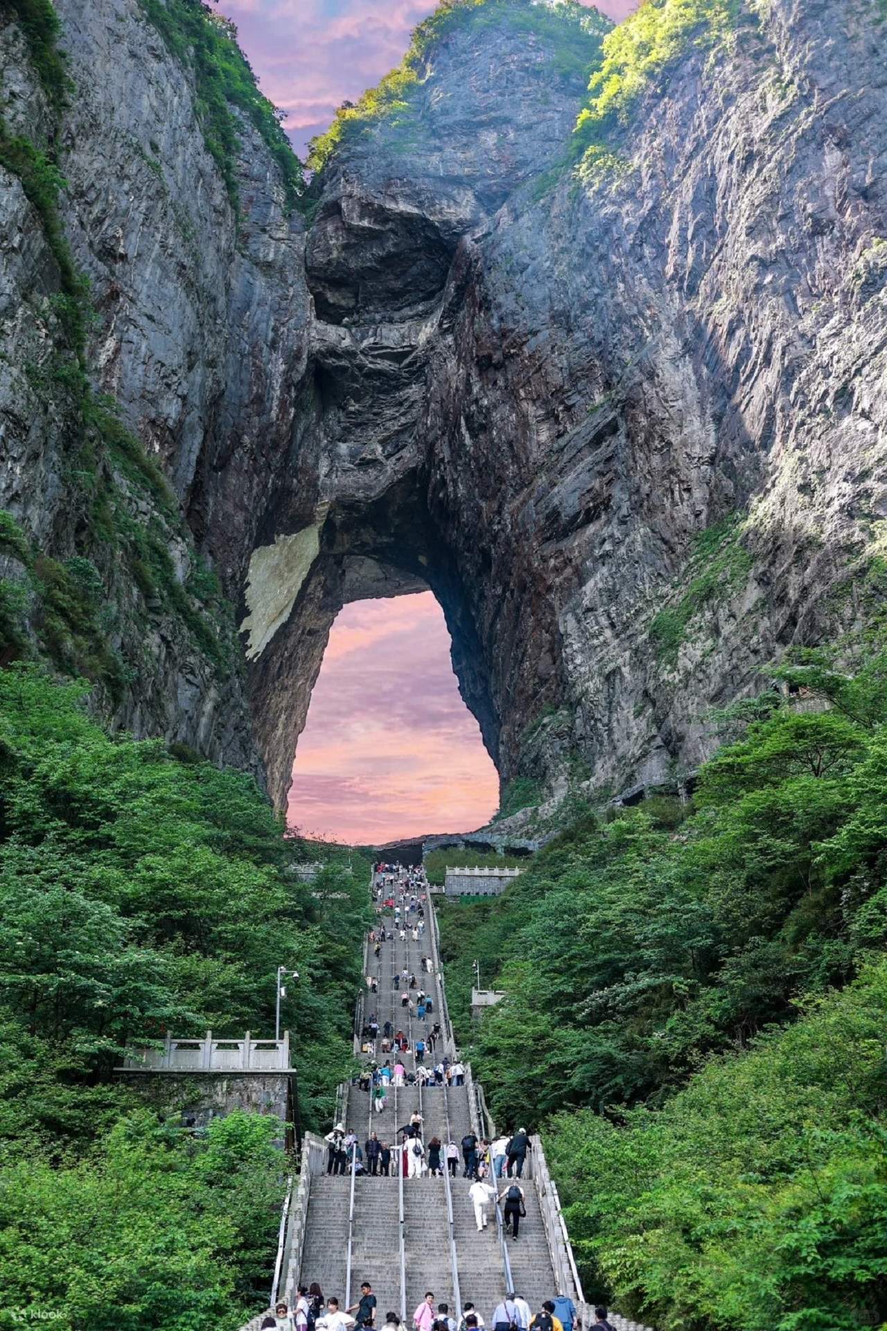 张家界·凤凰古城4日游