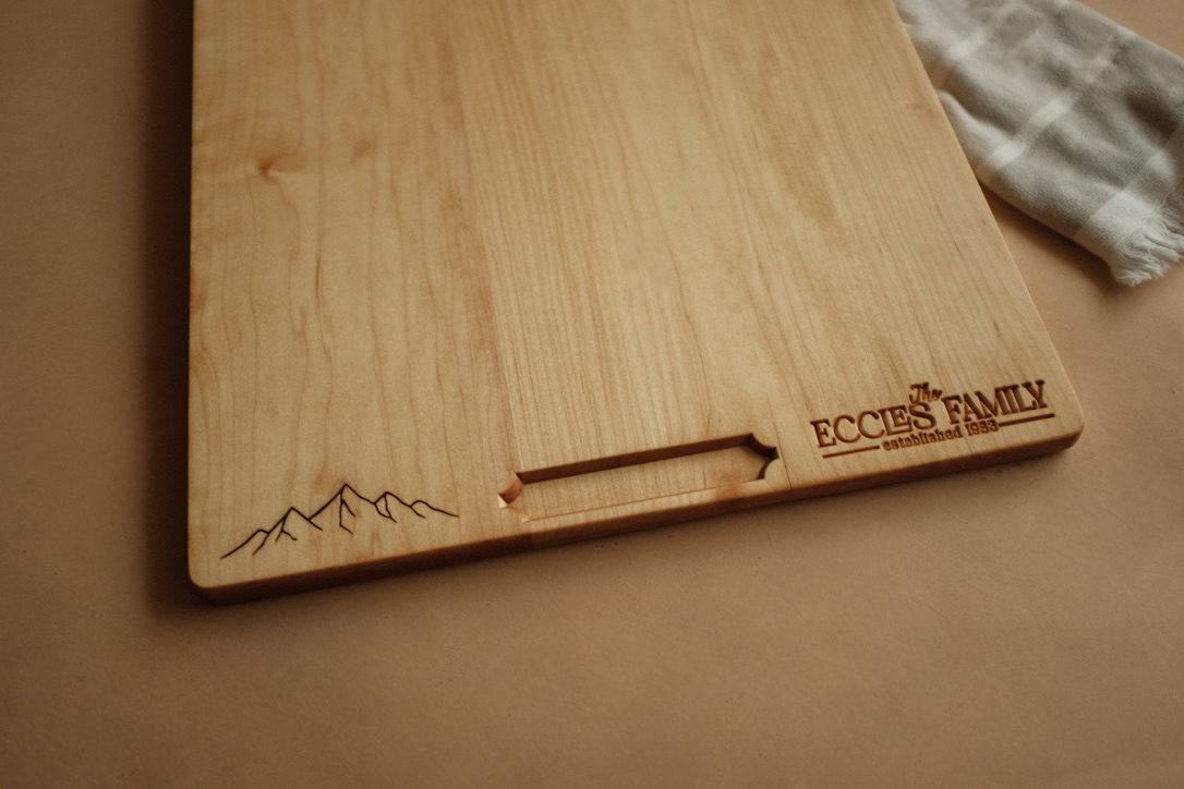 Pull-out cutting board