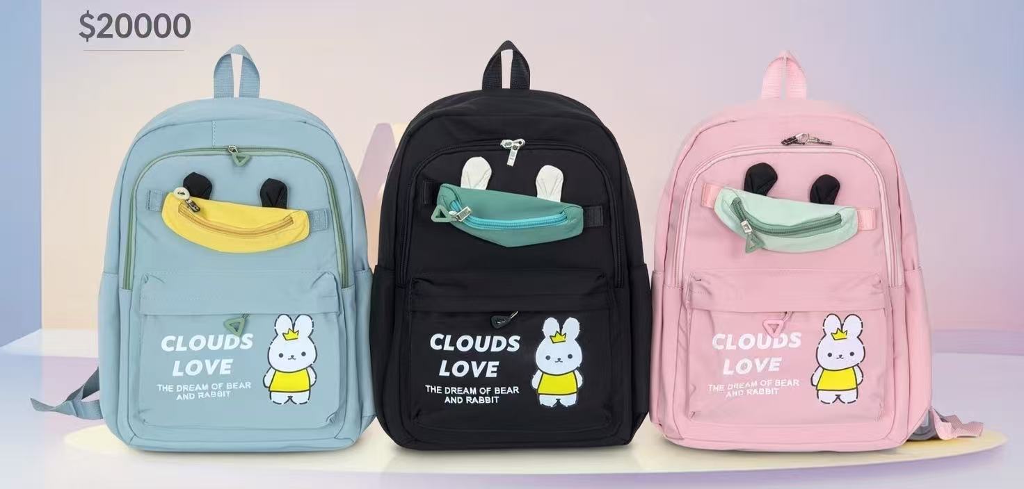 MOCHILA CLOUDS LOVE
