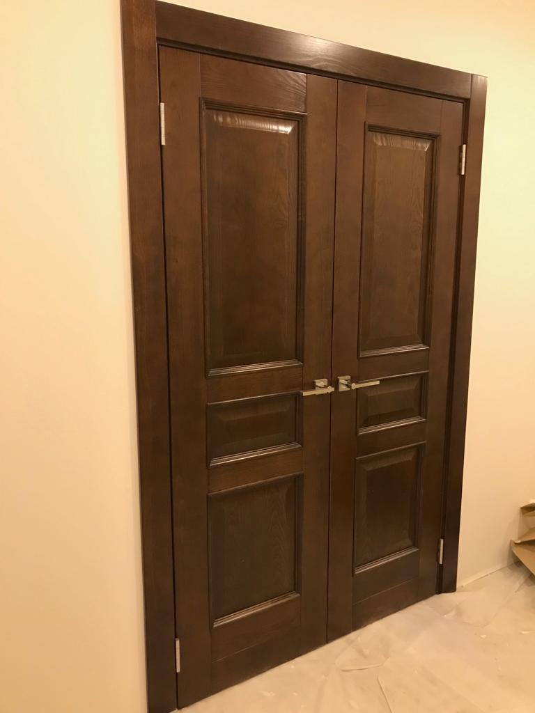 Двойные межкомнатные двери из массива