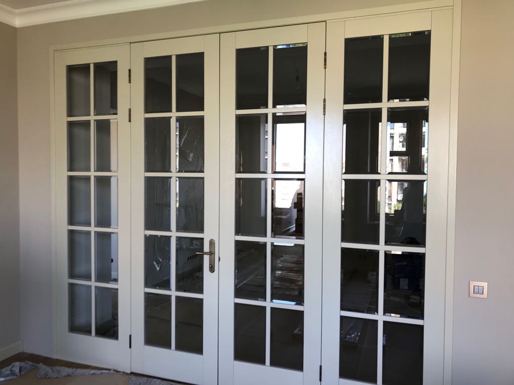 Элегантные французские двери