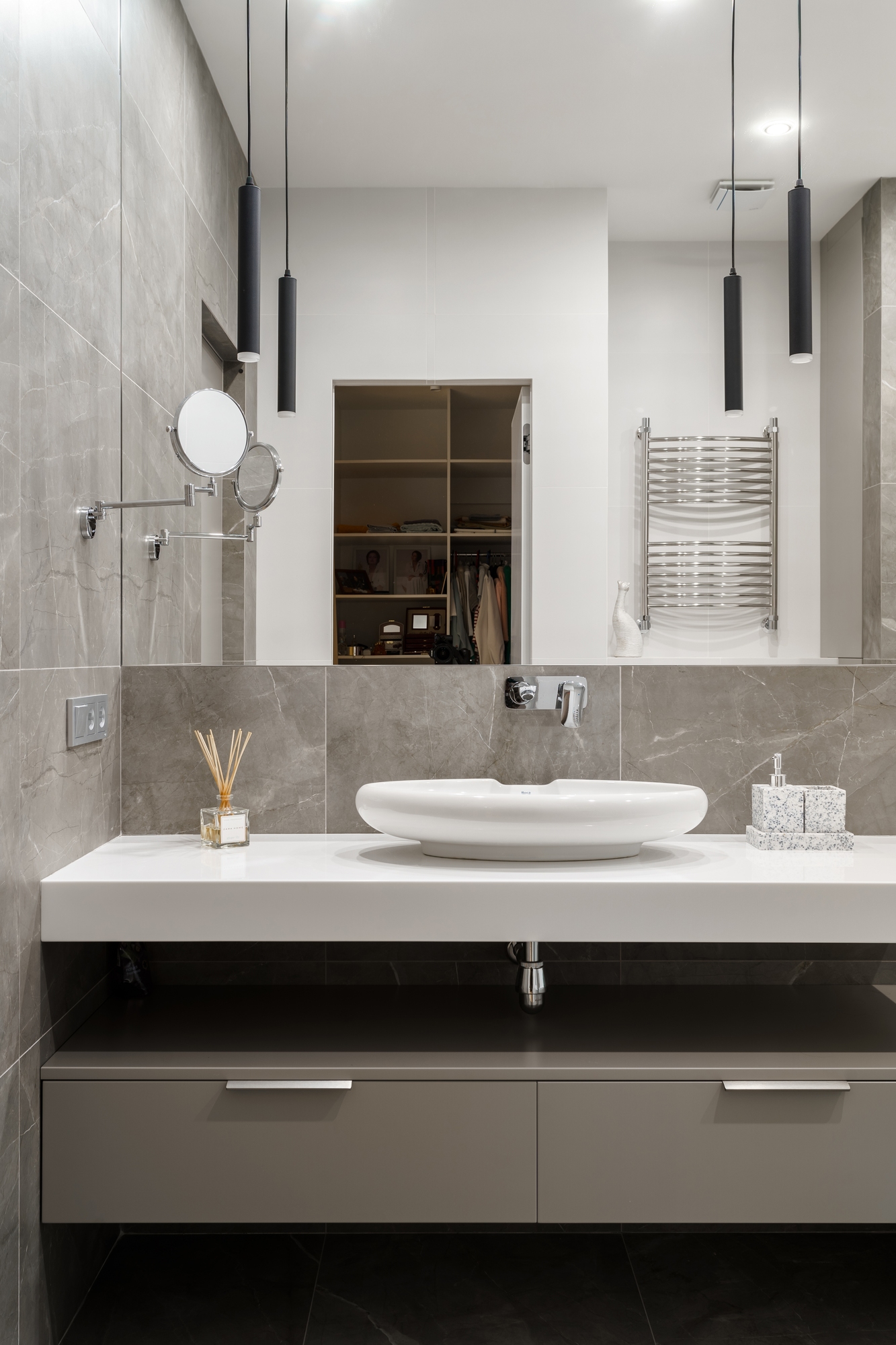 Современная тумба для ванной