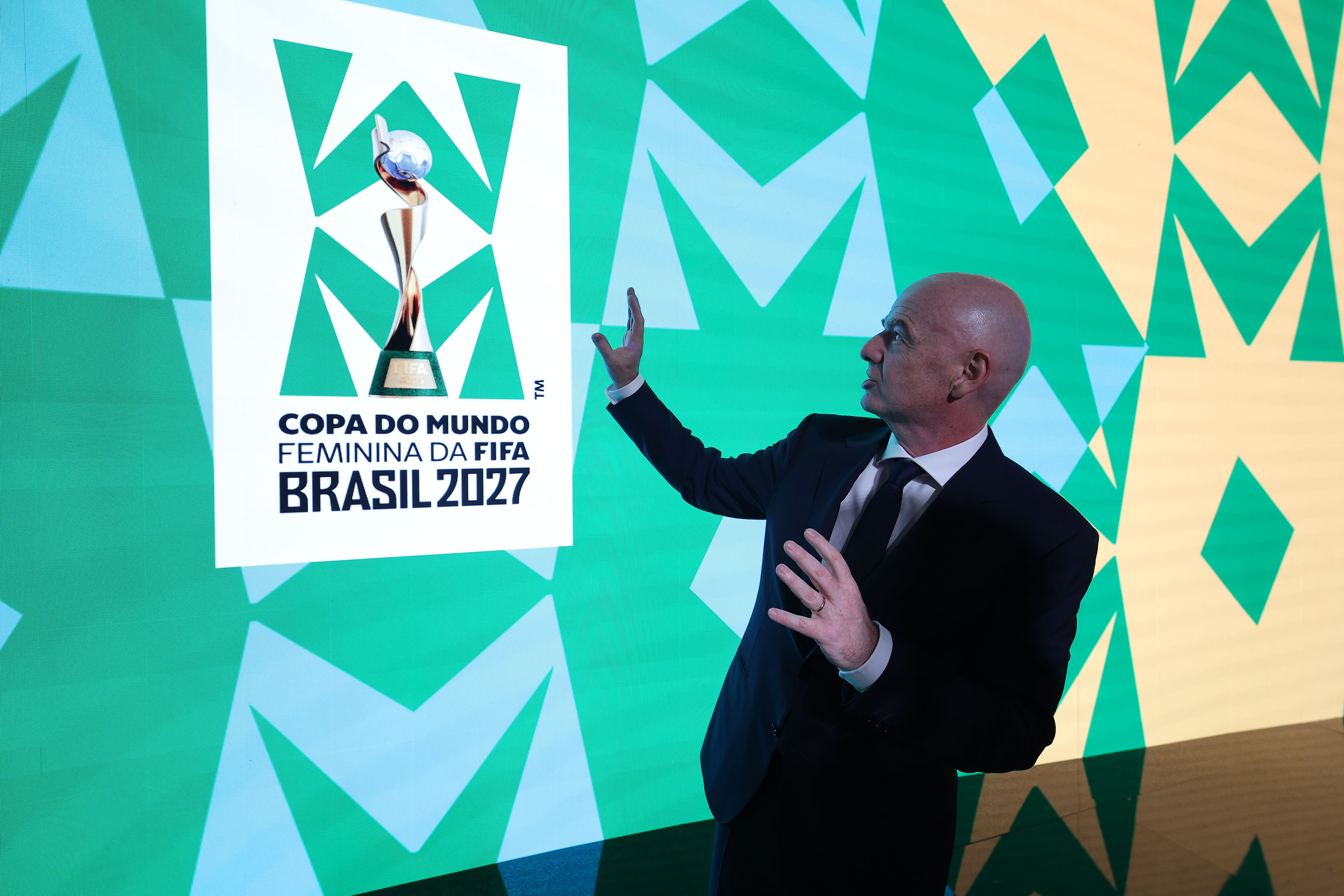 FIFA anuncia marca oficial da Copa do Mundo Feminina 2027 em evento no Rio de Janeiro