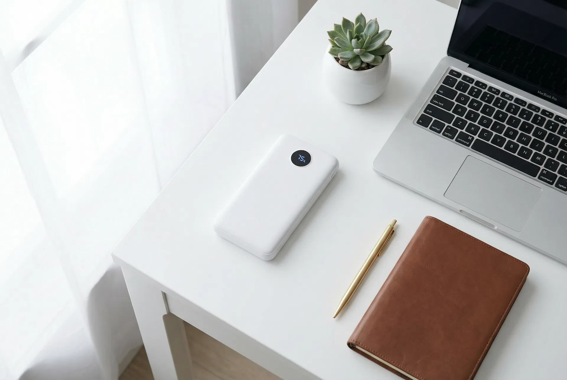 Chargii SE+ on a minimalist desk