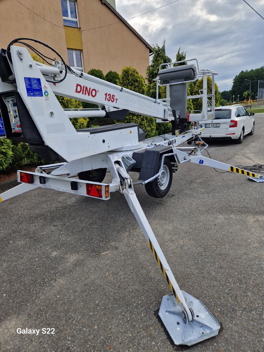 Podnosnik koszowy 13.5 metra 