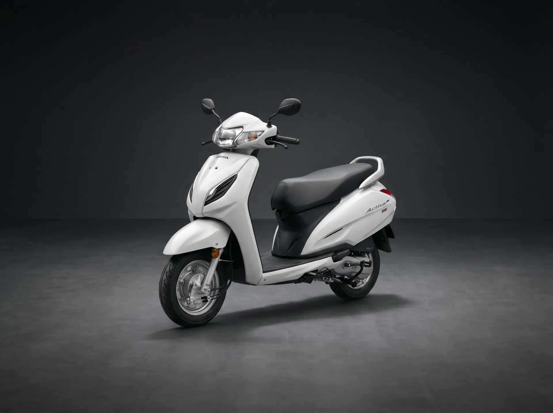 Honda Activa 6G scooter available for rent at ANNA-RAEDDY Chennai