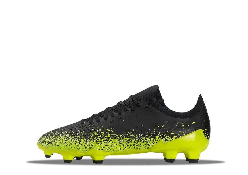Striker FG