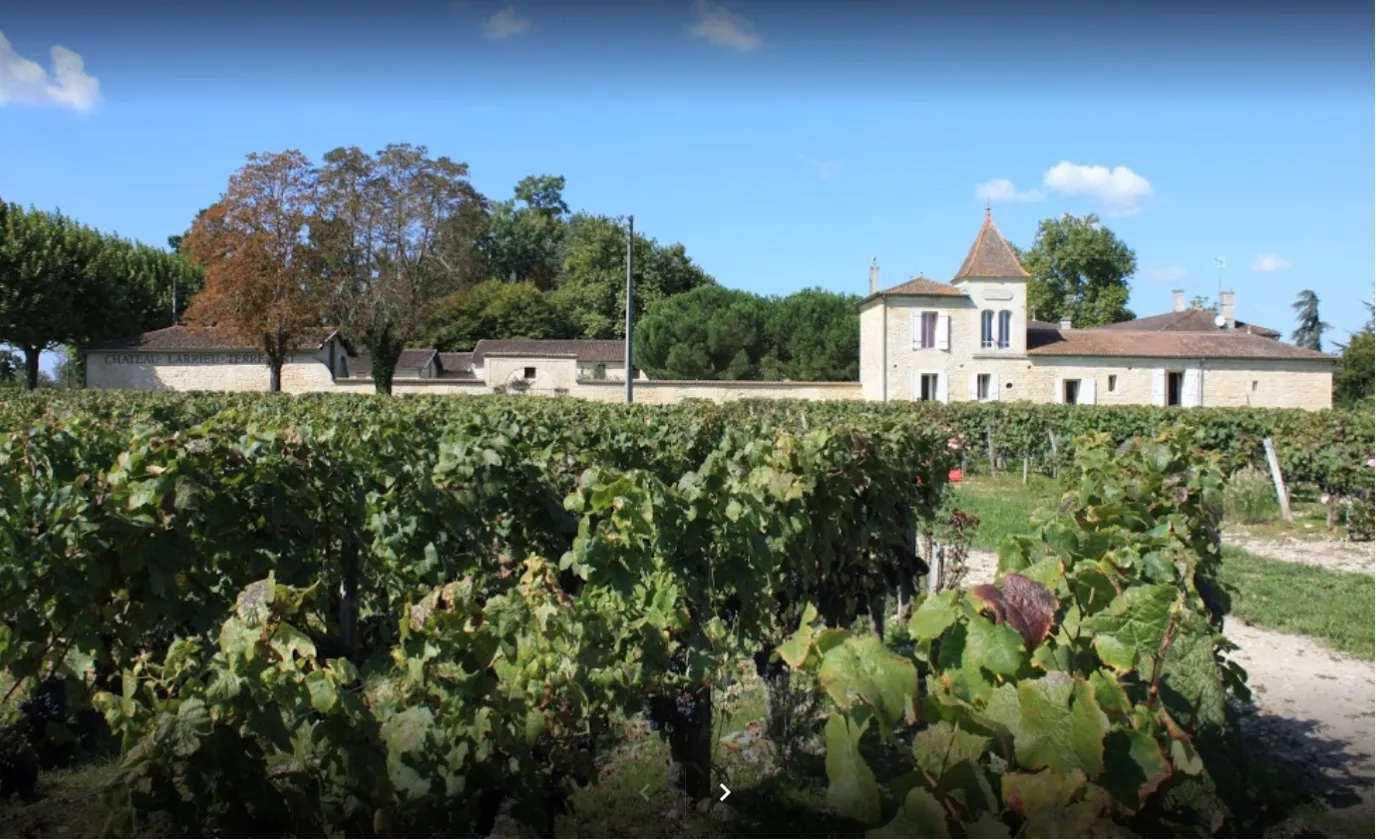 Photo de CHATEAU LARRIEU-TERREFORT BORDEAUX