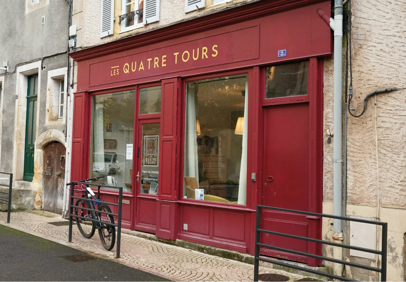 Bandeau Les Quatre Tours