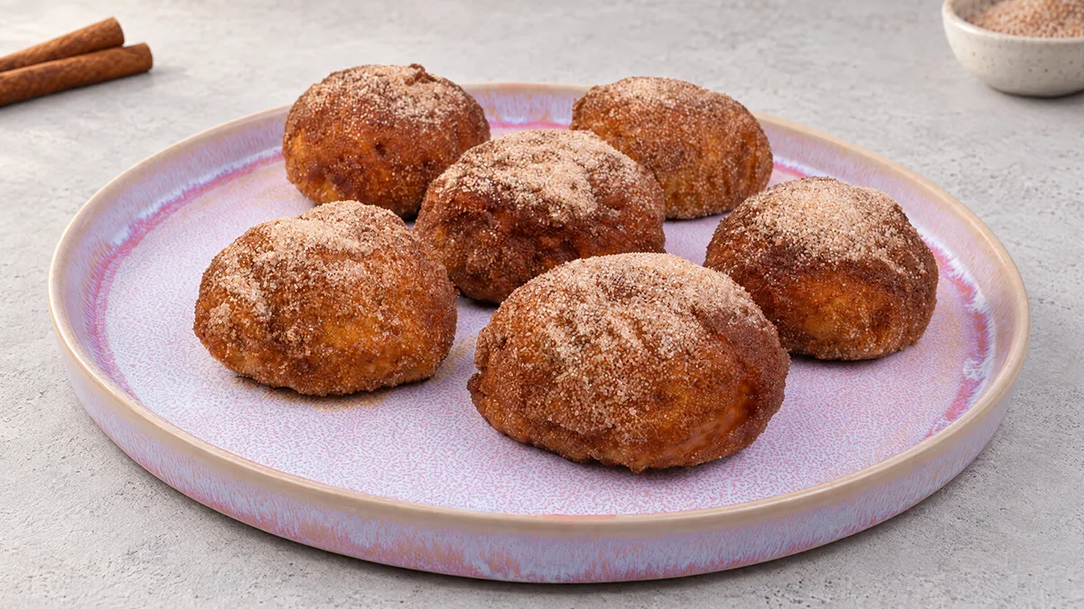 Apfelkuchen-Käsekuchen-Bomben aus dem Airfryer