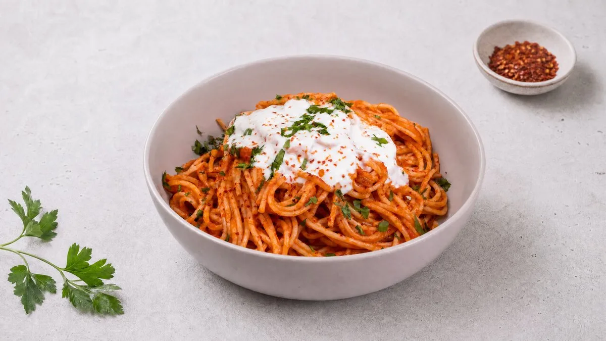 Türkische Tomaten-Butter-Blitzpasta