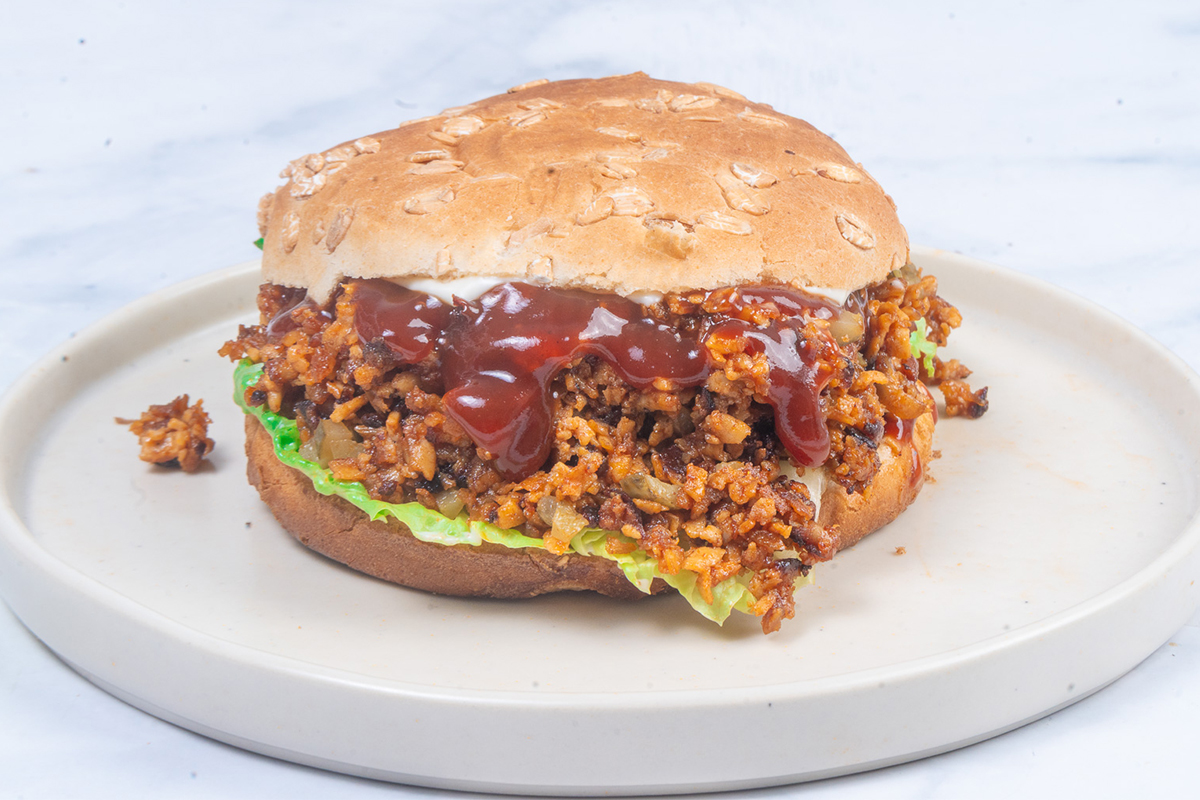 Pulled BBQ Tofu Burger