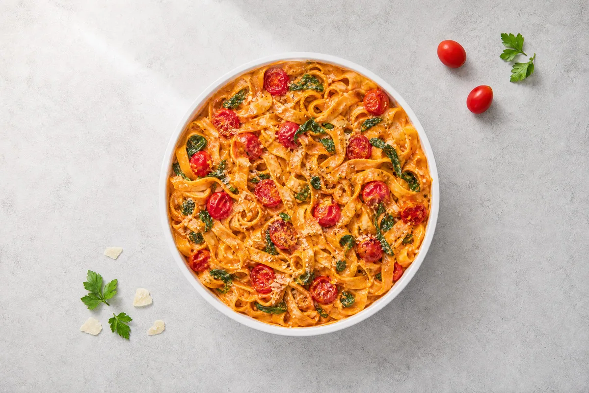 Cremige One Pan Tagliatelle