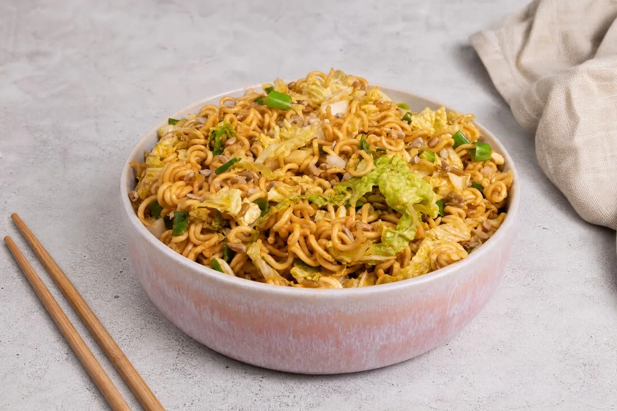 Einfacher Mie Nudelsalat für den Sommer
