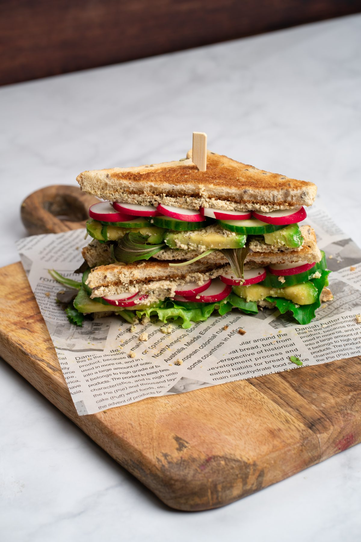 Gurke Avocado Sandwich mit Tofucreme