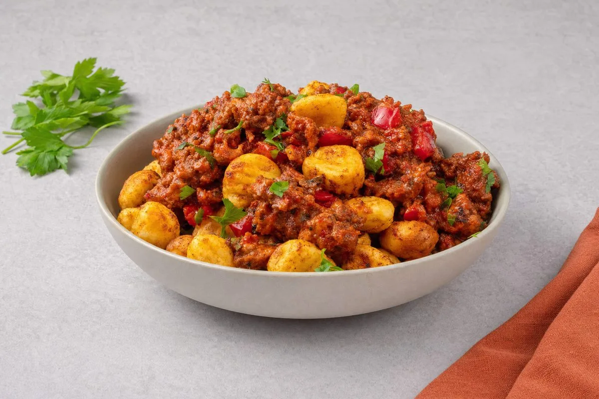 Sweet-Chili-Hack mit knusprigen Gnocchi