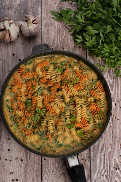 Knoblauch Tagliatelle