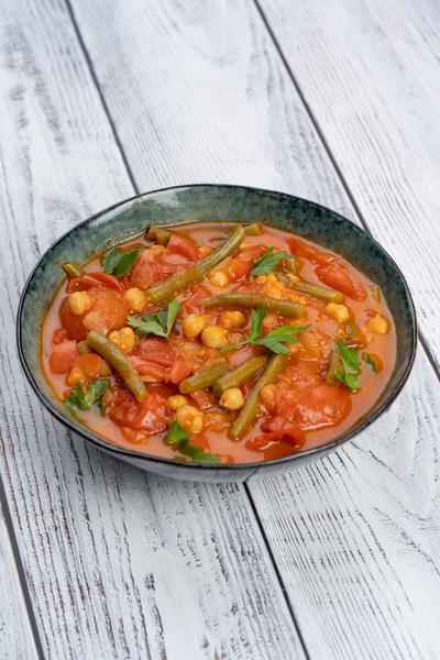 Tomatensuppe mit Gemüse