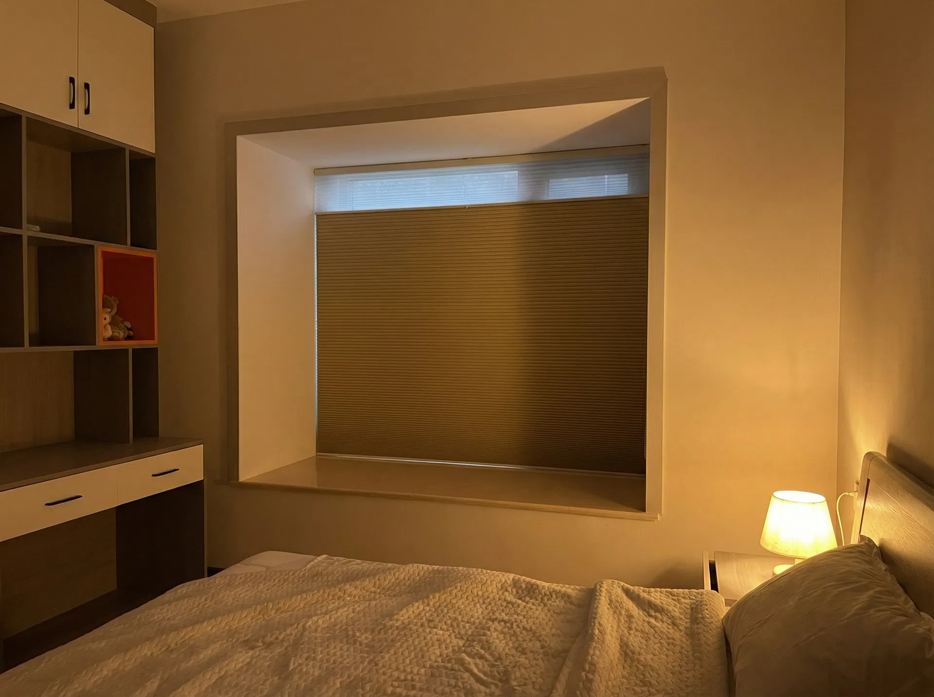 Night mode — full blackout