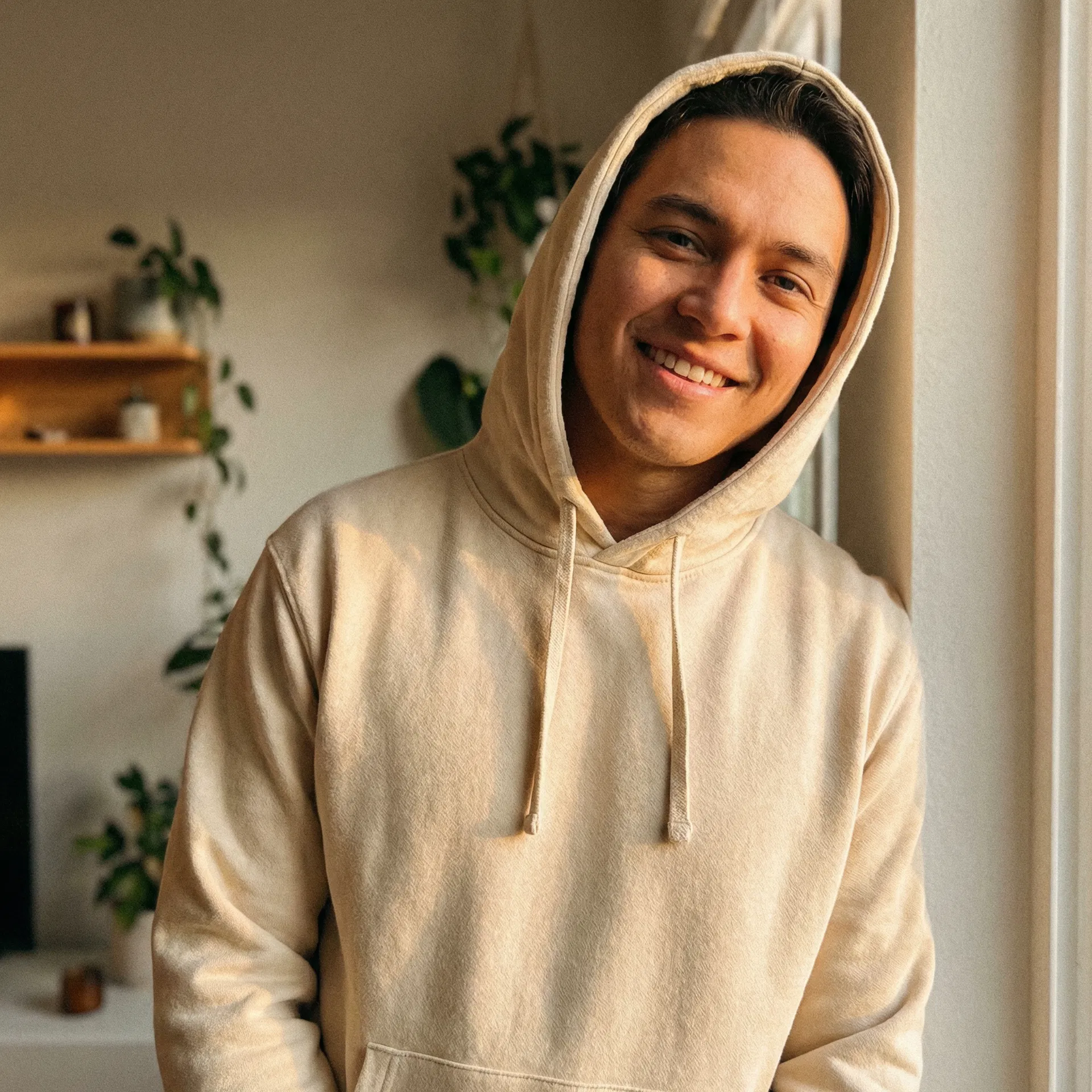 UGC #1 - Hoodie lifestyle