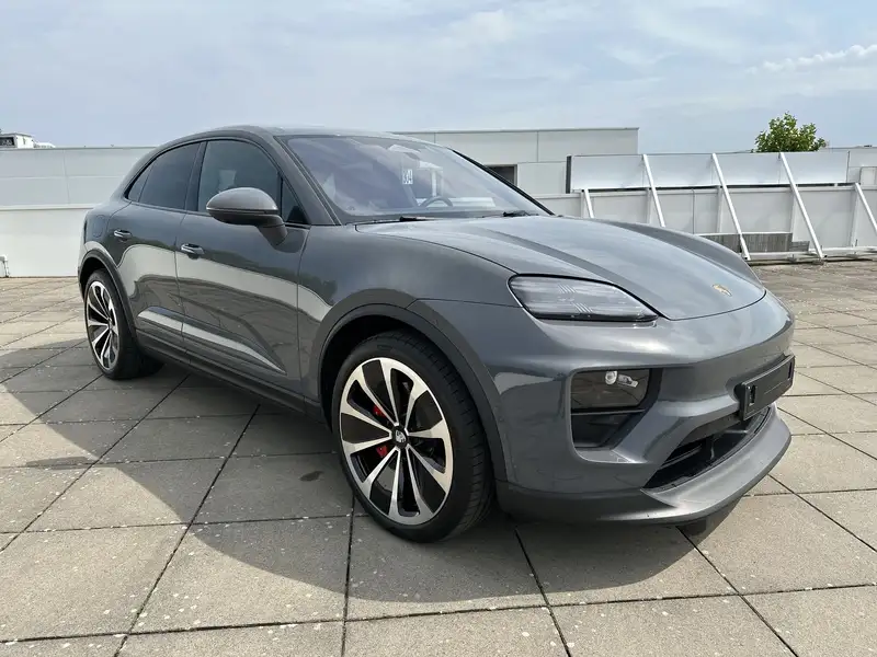 Porsche Macan 2025