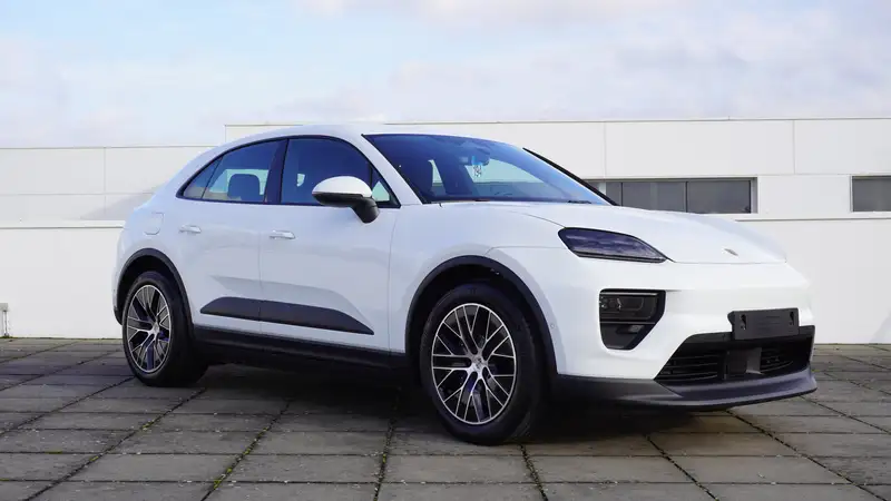 Porsche Macan 2024