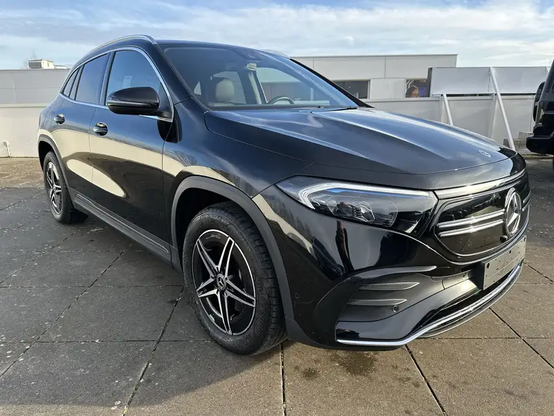 Mercedes-Benz EQA 300 EQA 300 4M AMG LED 18" parkpakket Advanced