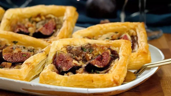 Cheesy Fig Pastries