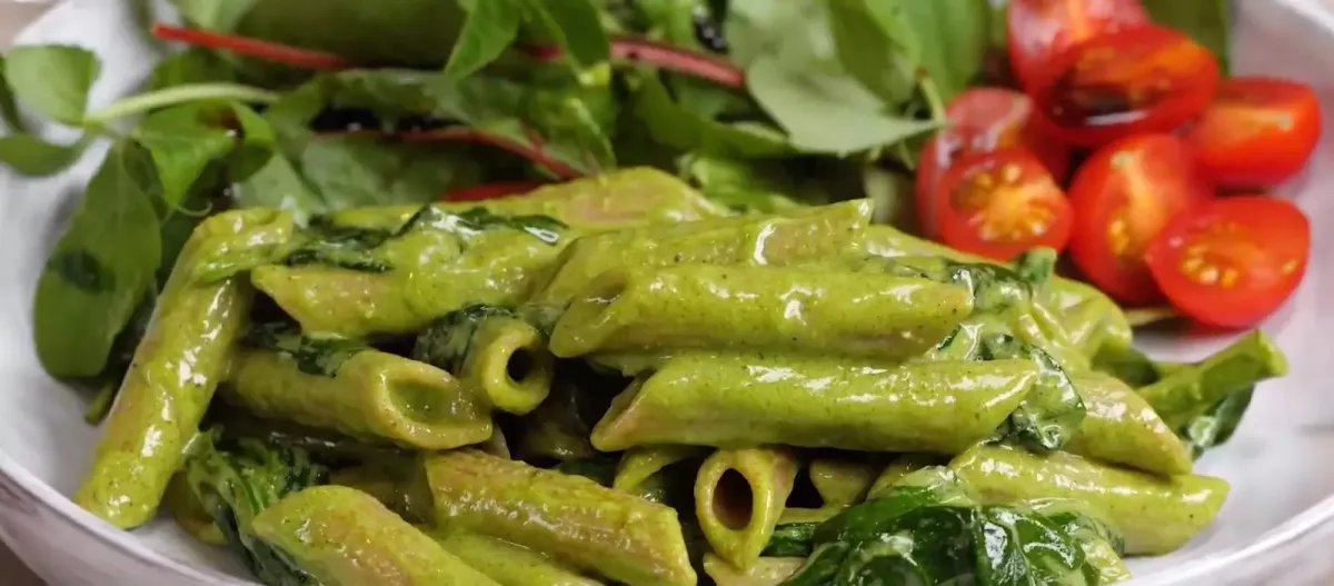 Mediterranean Creamy Pesto Pasta - BOSH!