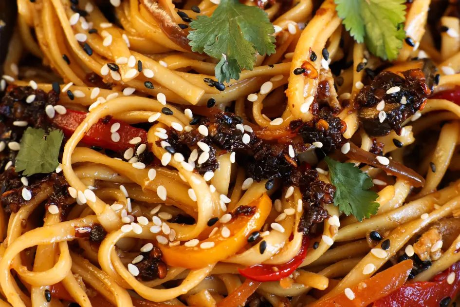 Crispy Chilli Rainbow Stir Fry — a plant-based Other recipe by BOSH!