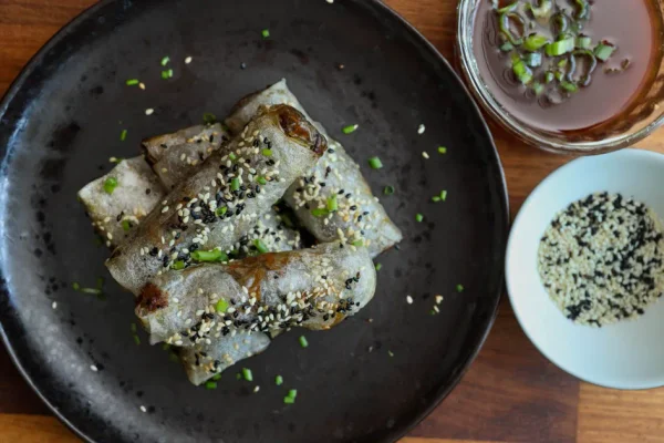 Crispy Rice Paper Rolls