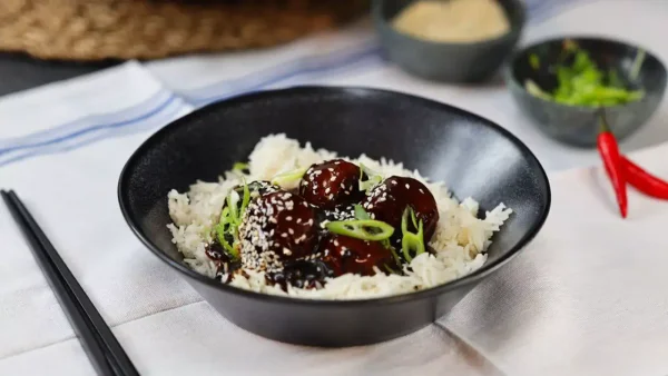 General Tso's Meatballs