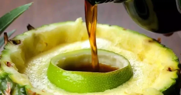 Pineapple Jägerbomb